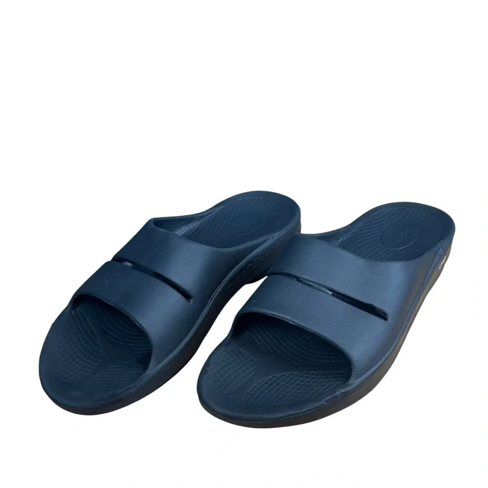 EUC OOFOS Men's Ooahh Black Slide Sandals Sz EU 46 (see pics for sizing)